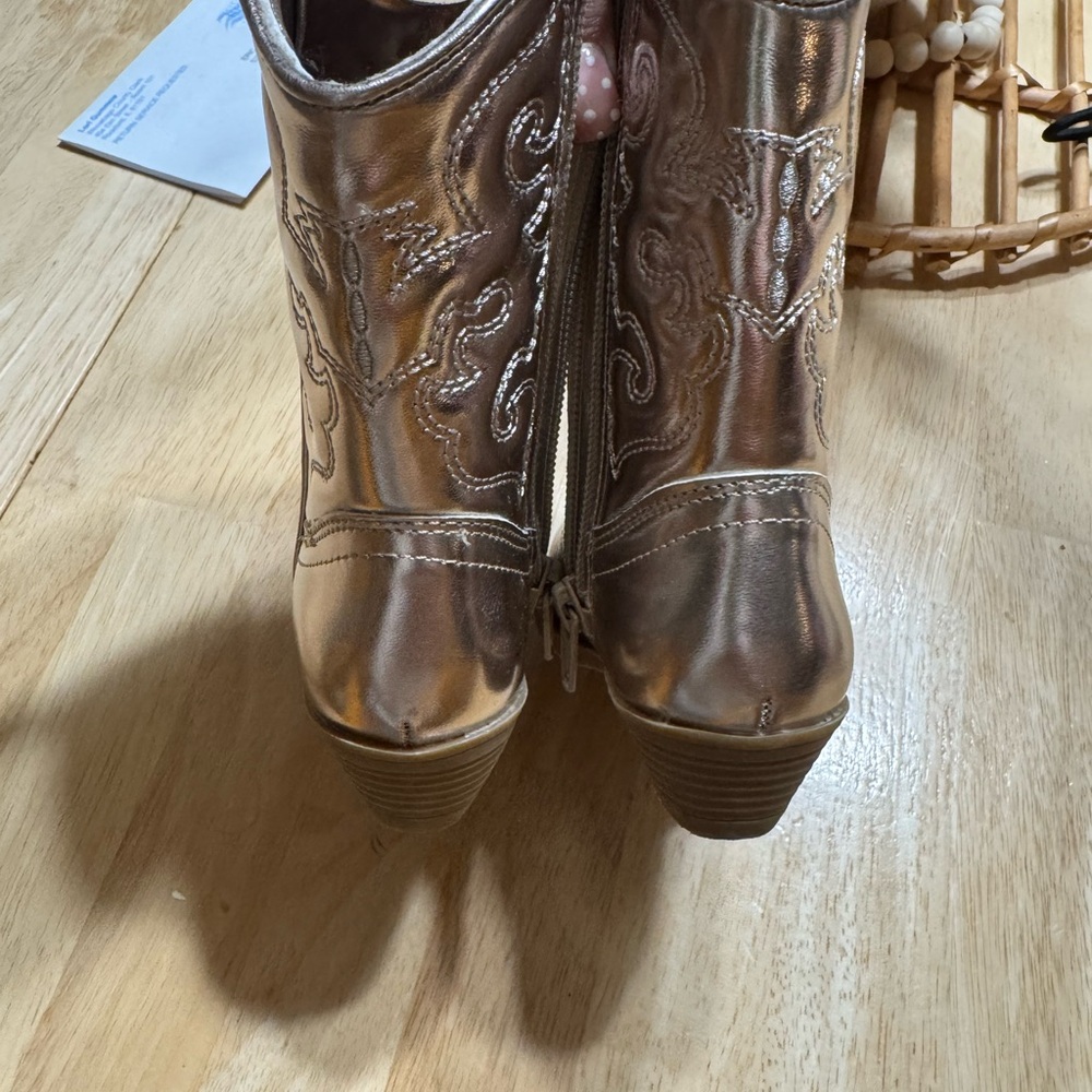 Gold toddler cowboy/cowgirl boots
